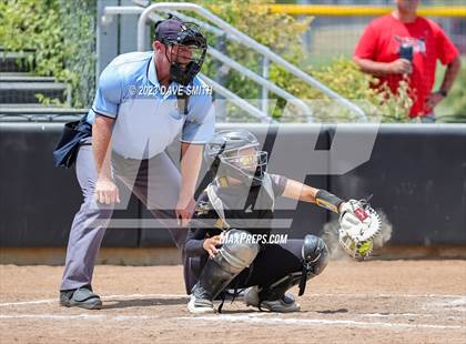 Thumbnail 3 in Center Point-Urbana vs Linn-Mar (Linn-Mar/Alburnett Invitational) photogallery.