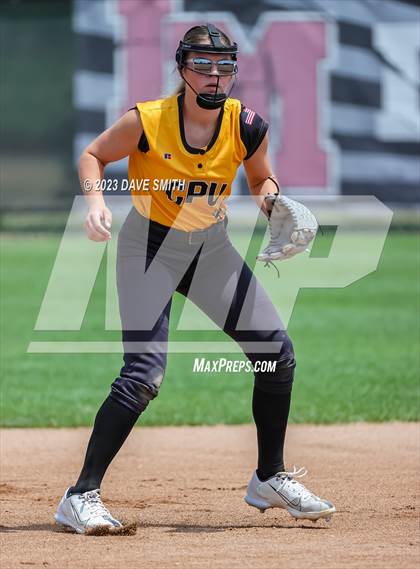 Thumbnail 2 in Center Point-Urbana vs Linn-Mar (Linn-Mar/Alburnett Invitational) photogallery.