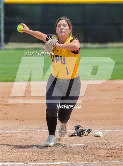 Thumbnail 3 in Center Point-Urbana vs Linn-Mar (Linn-Mar/Alburnett Invitational) photogallery.