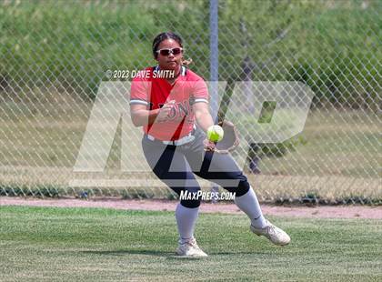 Thumbnail 2 in Center Point-Urbana vs Linn-Mar (Linn-Mar/Alburnett Invitational) photogallery.