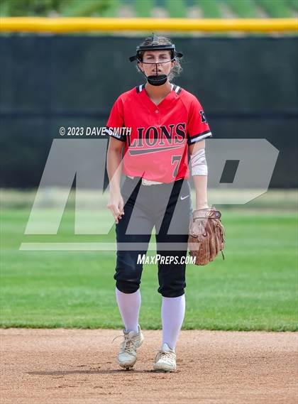 Thumbnail 1 in Center Point-Urbana vs Linn-Mar (Linn-Mar/Alburnett Invitational) photogallery.