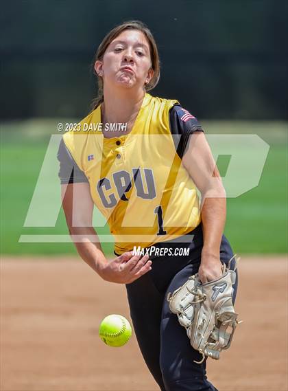 Thumbnail 2 in Center Point-Urbana vs Linn-Mar (Linn-Mar/Alburnett Invitational) photogallery.