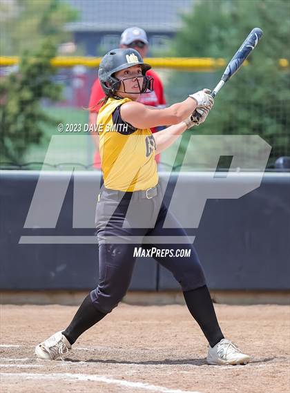 Thumbnail 3 in Center Point-Urbana vs Linn-Mar (Linn-Mar/Alburnett Invitational) photogallery.