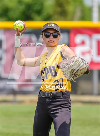 Thumbnail 3 in Center Point-Urbana vs Linn-Mar (Linn-Mar/Alburnett Invitational) photogallery.