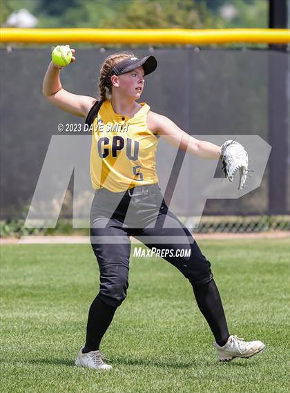 Thumbnail 1 in Center Point-Urbana vs Linn-Mar (Linn-Mar/Alburnett Invitational) photogallery.