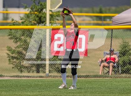 Thumbnail 3 in Center Point-Urbana vs Linn-Mar (Linn-Mar/Alburnett Invitational) photogallery.