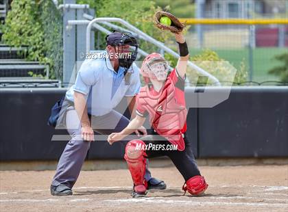 Thumbnail 2 in Center Point-Urbana vs Linn-Mar (Linn-Mar/Alburnett Invitational) photogallery.