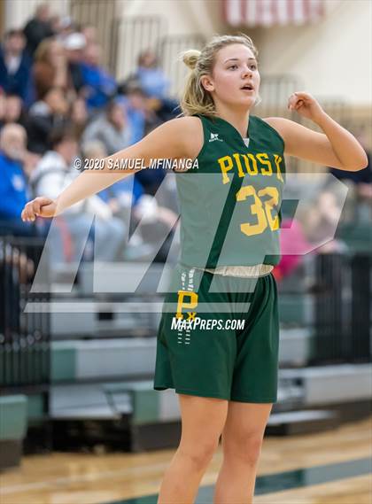 Thumbnail 2 in Lincoln East vs. Pius X (HAC Tournament) photogallery.
