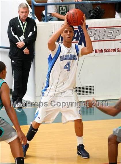 Thumbnail 1 in Sheldon vs. Compton (The Tournament) photogallery.