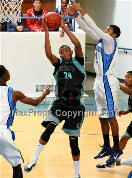 Thumbnail 3 in Sheldon vs. Compton (The Tournament) photogallery.