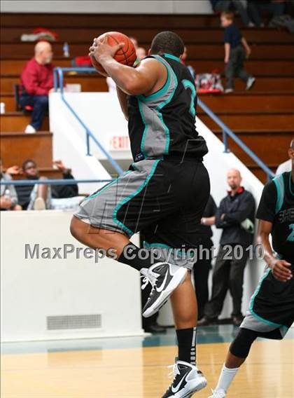 Thumbnail 3 in Sheldon vs. Compton (The Tournament) photogallery.