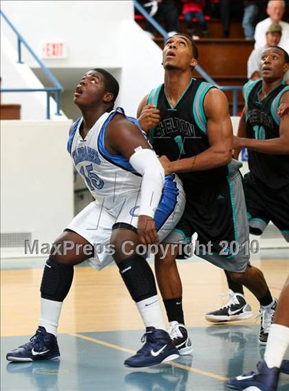 Thumbnail 3 in Sheldon vs. Compton (The Tournament) photogallery.
