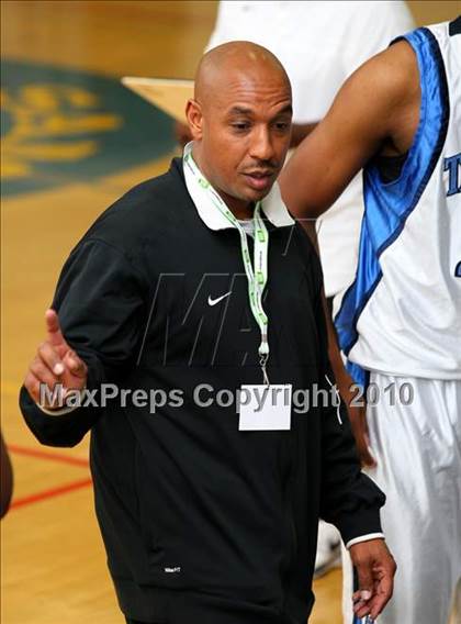 Thumbnail 2 in Sheldon vs. Compton (The Tournament) photogallery.