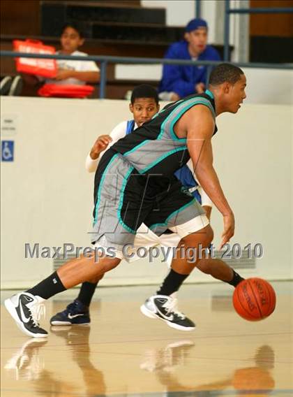 Thumbnail 3 in Sheldon vs. Compton (The Tournament) photogallery.