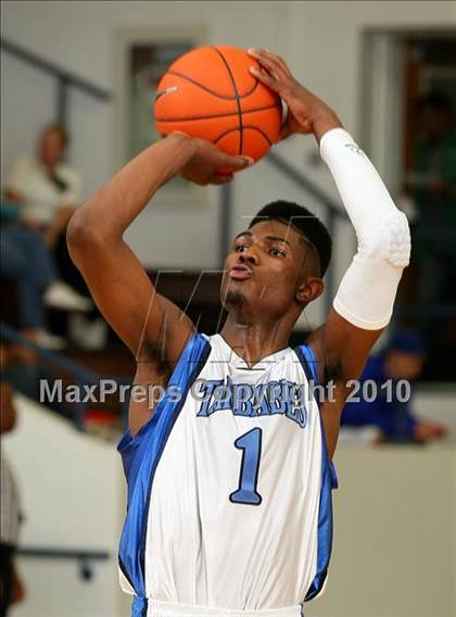 Thumbnail 1 in Sheldon vs. Compton (The Tournament) photogallery.