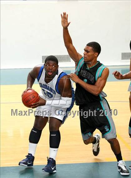 Thumbnail 3 in Sheldon vs. Compton (The Tournament) photogallery.