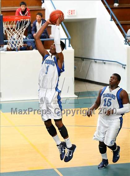 Thumbnail 1 in Sheldon vs. Compton (The Tournament) photogallery.