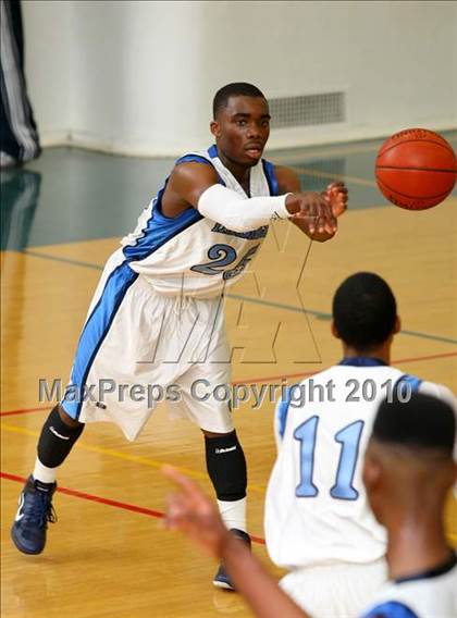 Thumbnail 2 in Sheldon vs. Compton (The Tournament) photogallery.