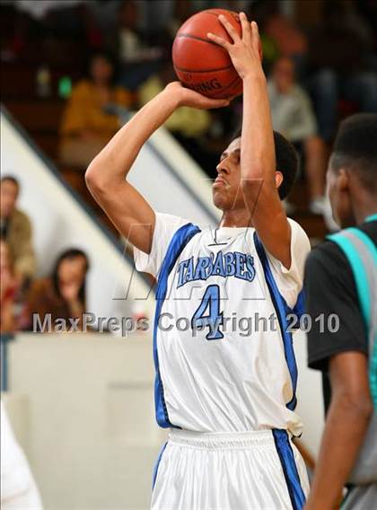 Thumbnail 1 in Sheldon vs. Compton (The Tournament) photogallery.