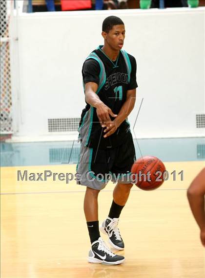 Thumbnail 3 in Sheldon vs. Compton (The Tournament) photogallery.