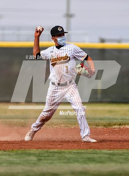 Thumbnail 3 in Santa Teresa vs. Alamogordo photogallery.