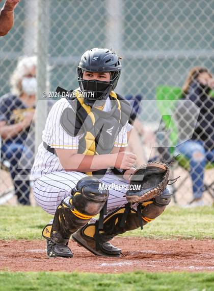 Thumbnail 3 in Santa Teresa vs. Alamogordo photogallery.