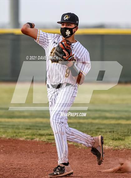 Thumbnail 3 in Santa Teresa vs. Alamogordo photogallery.