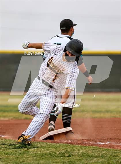 Thumbnail 3 in Santa Teresa vs. Alamogordo photogallery.