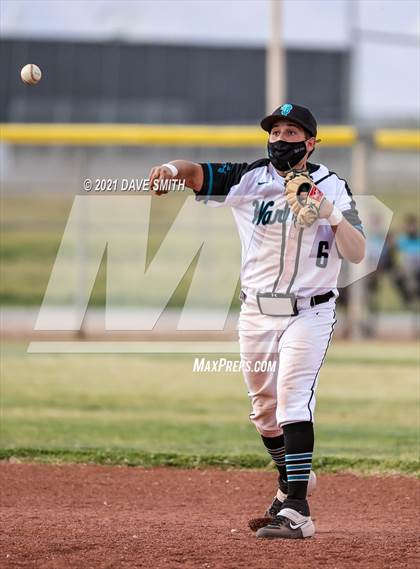 Thumbnail 3 in Santa Teresa vs. Alamogordo photogallery.