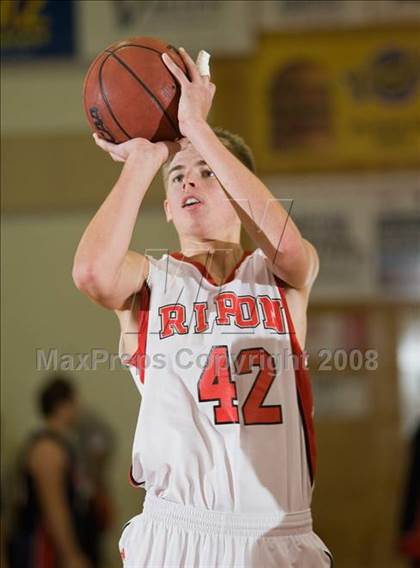 Thumbnail 3 in Ripon vs. Beyer (Modesto Christian Classic)  photogallery.
