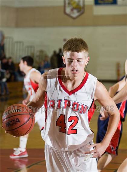 Thumbnail 2 in Ripon vs. Beyer (Modesto Christian Classic)  photogallery.