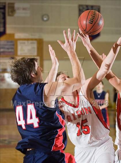 Thumbnail 3 in Ripon vs. Beyer (Modesto Christian Classic)  photogallery.