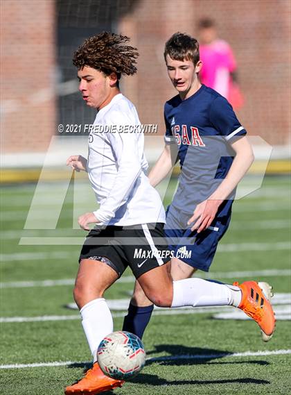 Thumbnail 2 in Lake Dallas @ Dallas HSAA Blue photogallery.