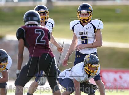 Thumbnail 3 in Rifle vs. Silver Creek (CHSAA 3A Final) photogallery.