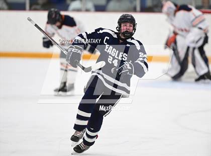 Thumbnail 2 in Wethersfield vs. Lyman Hall (CIAC D2 Semifinal) photogallery.