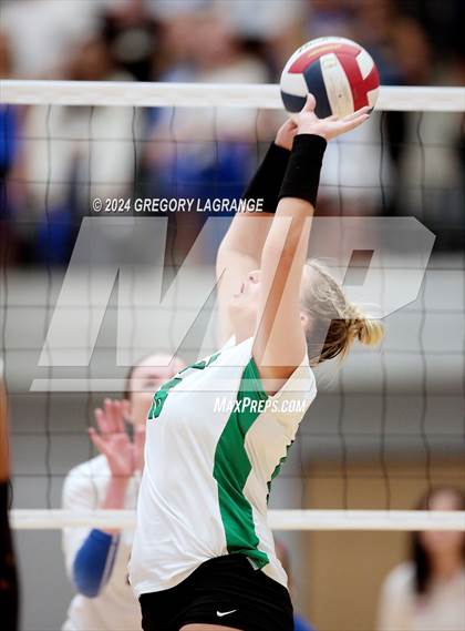 Thumbnail 1 in Hebron vs Southlake Carroll(UIL 6A Volleyball Regional Semi-final Division 2) photogallery.