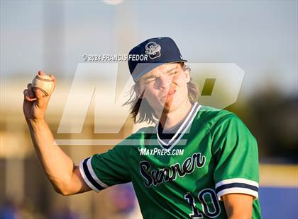Thumbnail 1 in King @ Sumner (Saladino) photogallery.