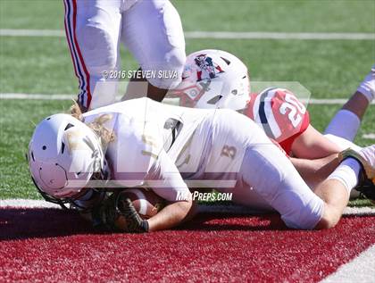 Thumbnail 2 in Bishop's vs. Christian (CIF SDS Division 3 Final) photogallery.
