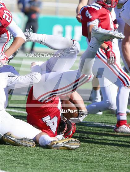 Thumbnail 2 in Bishop's vs. Christian (CIF SDS Division 3 Final) photogallery.