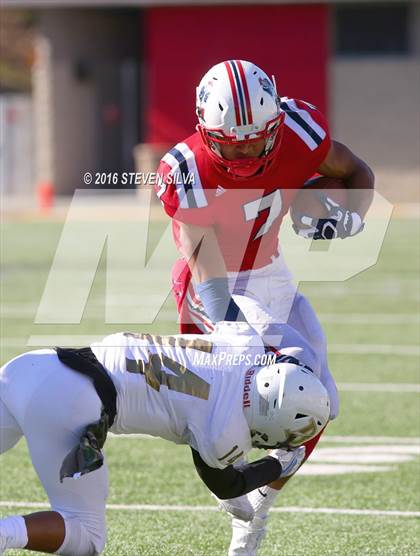 Thumbnail 3 in Bishop's vs. Christian (CIF SDS Division 3 Final) photogallery.