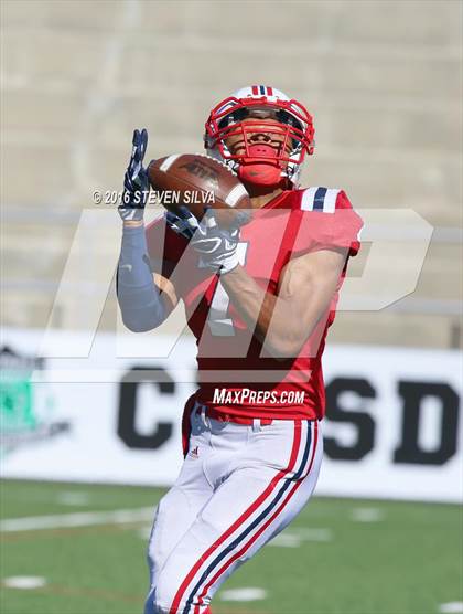 Thumbnail 1 in Bishop's vs. Christian (CIF SDS Division 3 Final) photogallery.