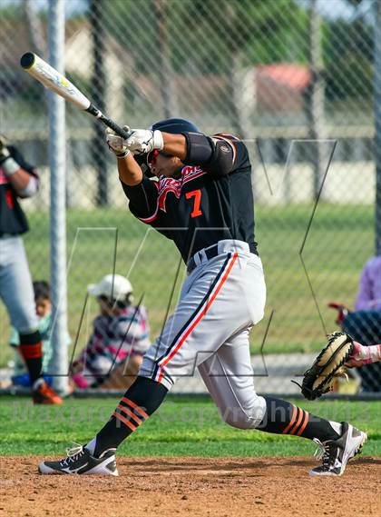 Thumbnail 1 in Edison vs. Huntington Beach photogallery.