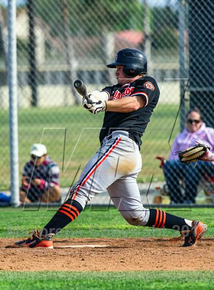 Thumbnail 1 in Edison vs. Huntington Beach photogallery.