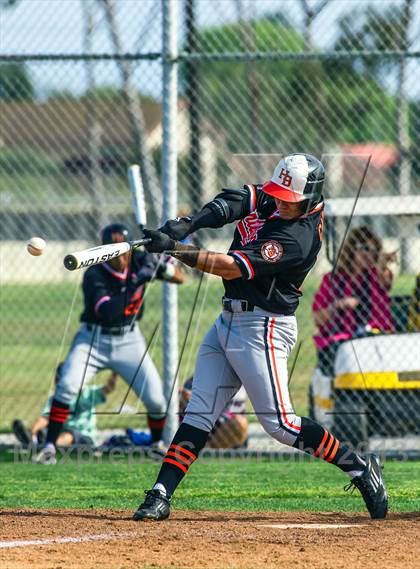 Thumbnail 1 in Edison vs. Huntington Beach photogallery.