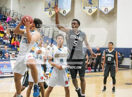 Thumbnail 1 in Etiwanda @ Los Osos photogallery.