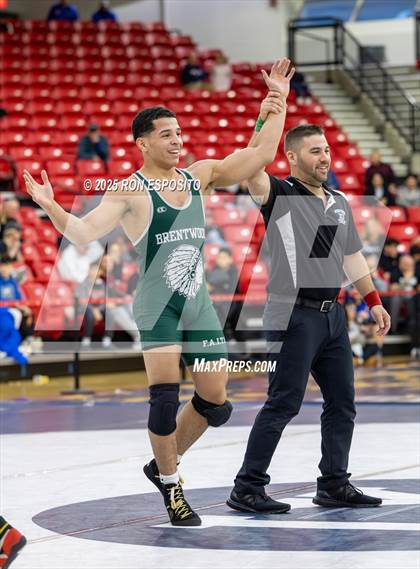 Thumbnail 2 in NYSPHSAA Section XI State Qualifier D1 (Semifinals and Finals) photogallery.