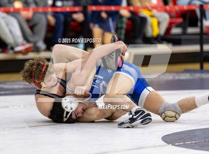 Thumbnail 2 in NYSPHSAA Section XI State Qualifier D1 (Semifinals and Finals) photogallery.