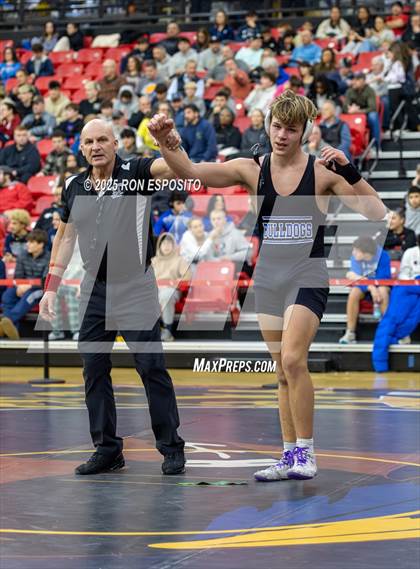 Thumbnail 2 in NYSPHSAA Section XI State Qualifier D1 (Semifinals and Finals) photogallery.