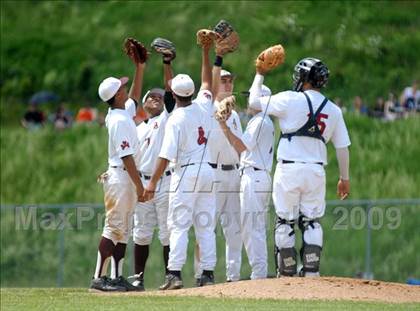 Thumbnail 1 in Mexico vs. Aquinas (NYSPHSAA Class A Semifinal) photogallery.