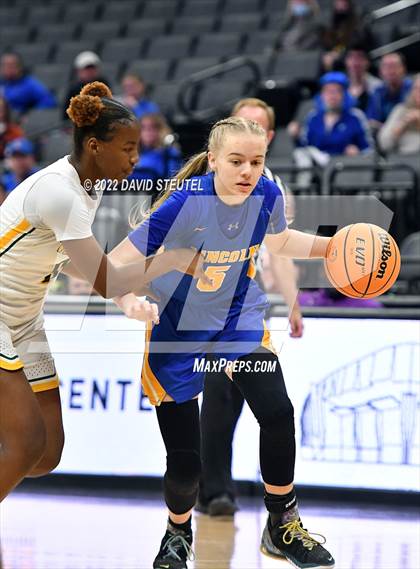 Thumbnail 3 in Vanden vs. Lincoln (CIF SJS D3 Final) photogallery.